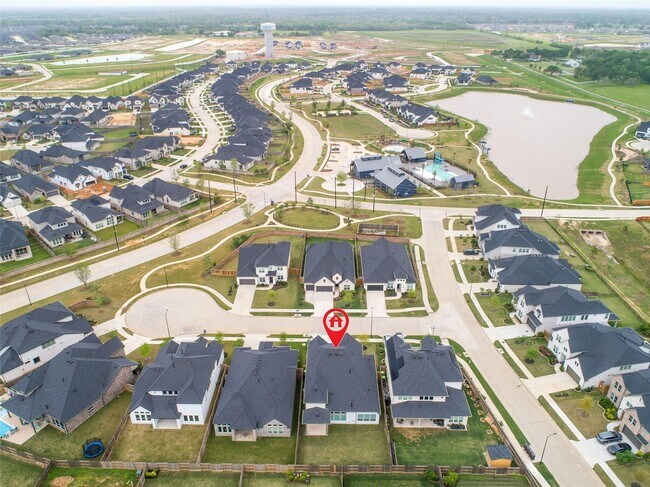 Building Photo - 32018 Crested Knl Ct