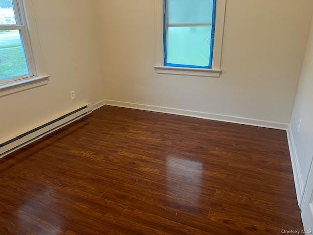 Building Photo - 495 Community Dr