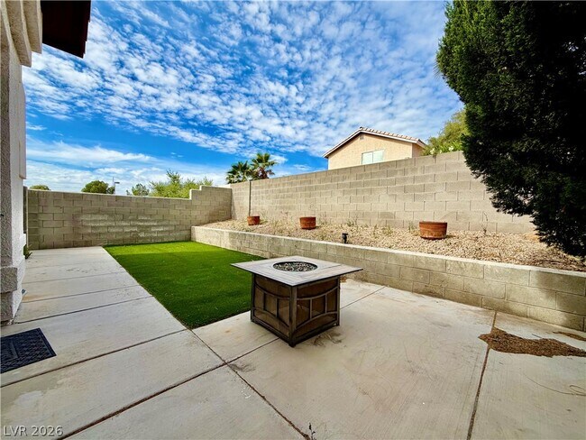 Building Photo - 3995 Starfield Ln