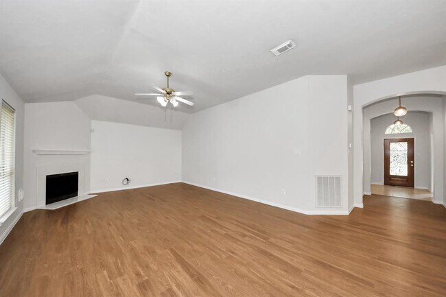 Building Photo - 21106 Brookrock Cir