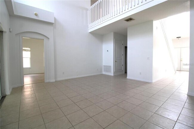Building Photo - 16543 Cedar Run Dr