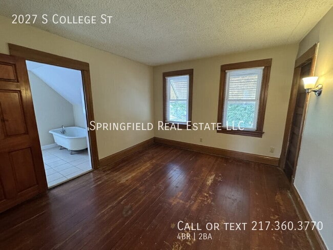Building Photo - 2027 S College St