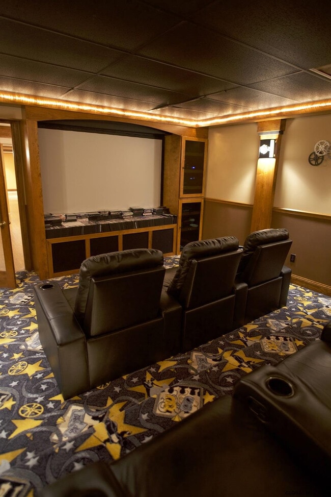 Building Photo - 32 Flat Rock Rd