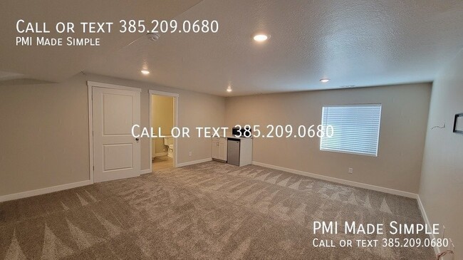 Building Photo - 328 Grassland Dr