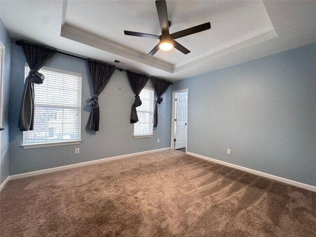 Building Photo - 5495 Hampton Ct