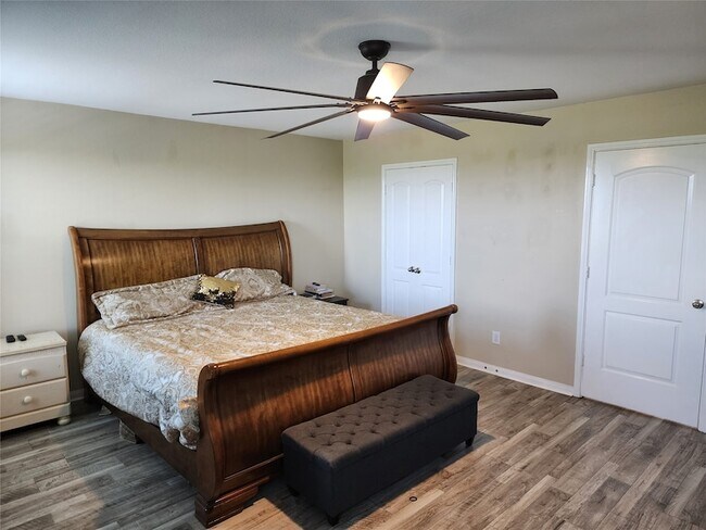 Building Photo - 1843 Garnet Breeze Dr