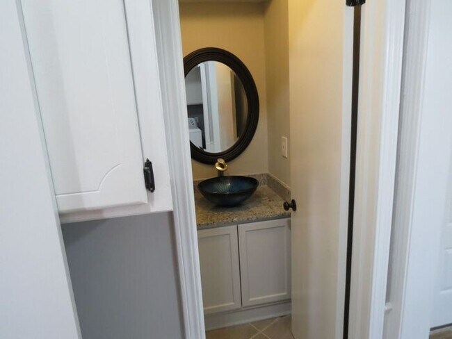 Building Photo - Edmond 4 bed!