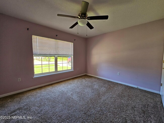 Building Photo - 3135 Ash Harbor Dr E