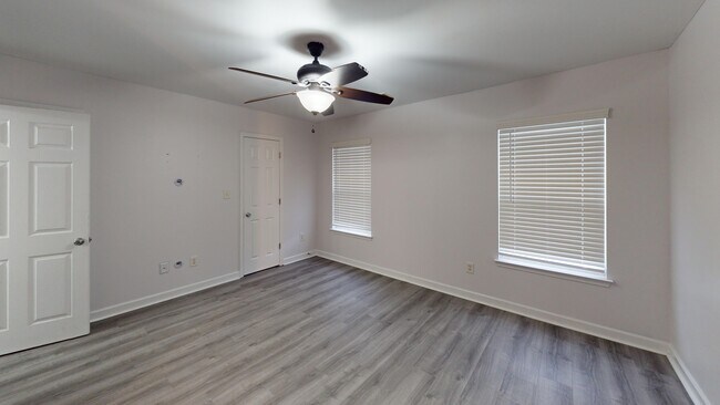 Building Photo - 112 St Vincent Pl
