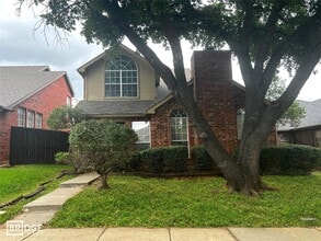 Building Photo - 1321 Overlook Dr