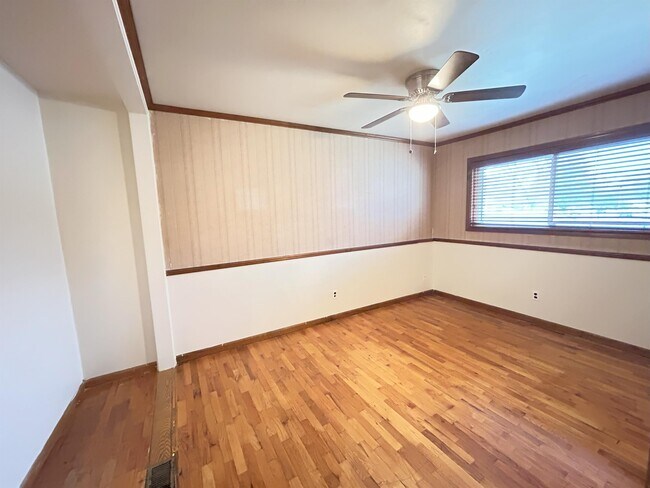 Building Photo - 3820 Jerree St