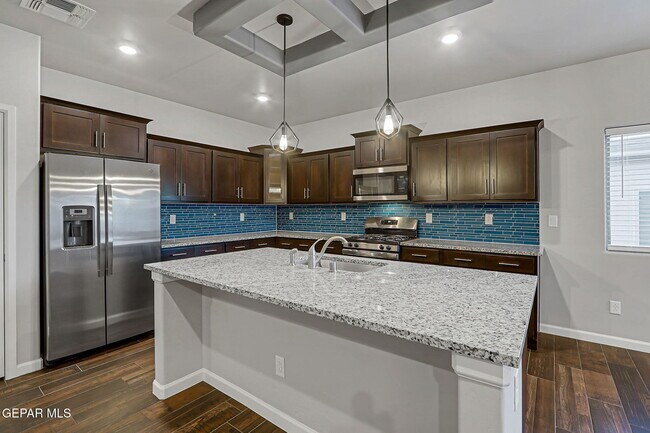 Building Photo - 6061 Cinnamon Pk St