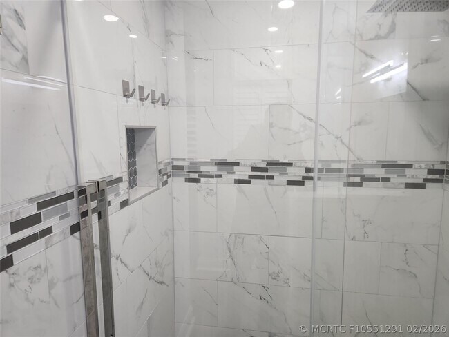 Building Photo - 3667 Carambola Cir