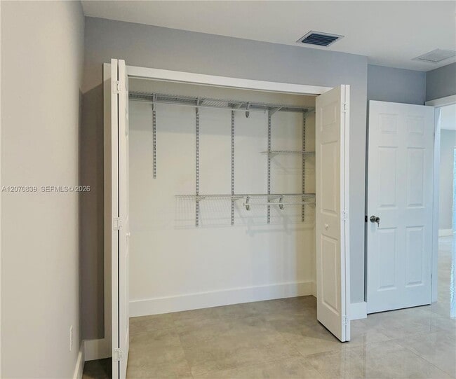 Building Photo - 1221 SW 76th Ct