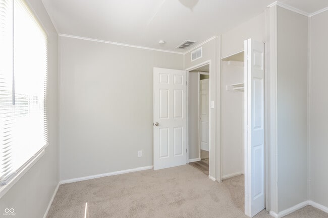 Building Photo - 4030 Kalmar Dr