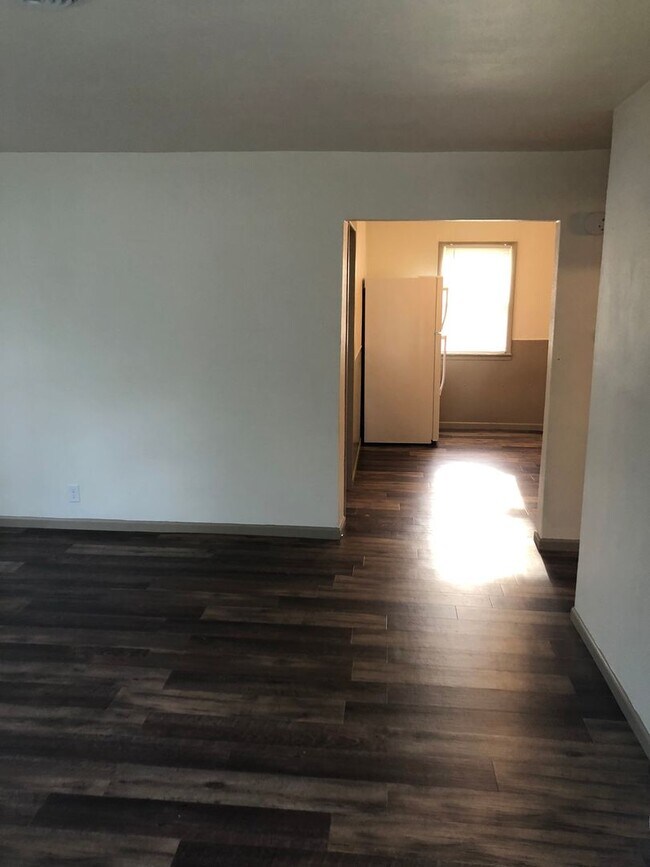 Building Photo - 4207-4205 8th St