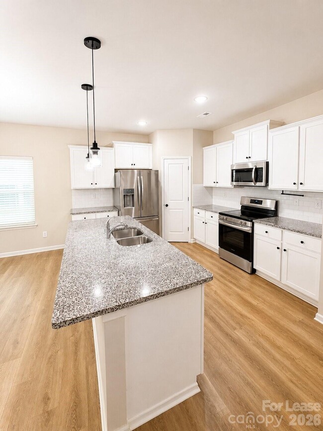 Building Photo - 3228 McGee Hl Dr