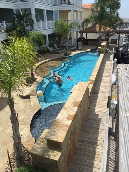Community pool on the canal - 14890 Granada Dr