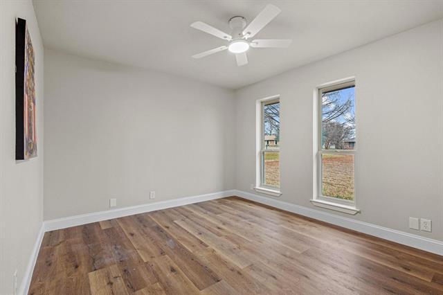 Building Photo - 3327 Carriage Cir