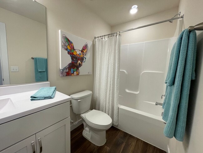 Building Photo - Heron | 3 Bed 2.5 Bath | Garage | 1800 sf | $2726-$2999 | 8, 9, 10, 12, 14, and 15 month lease terms