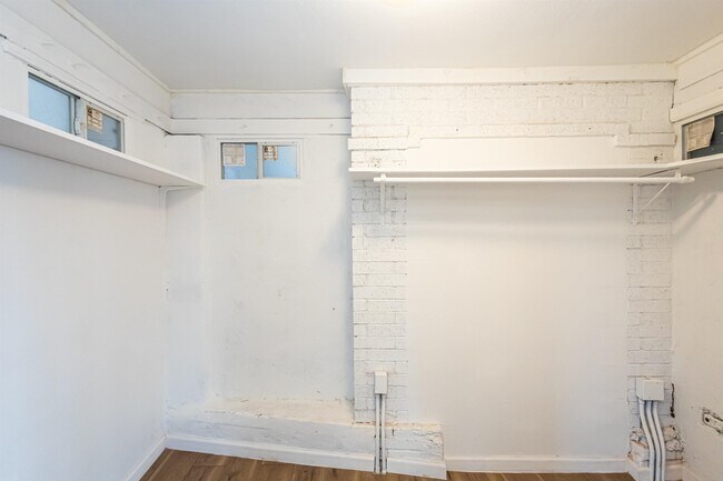 Building Photo - 1420 Corpus Christi St