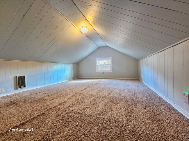 Building Photo - Charming 4 bed 1.75 Bath Home in Ravenna