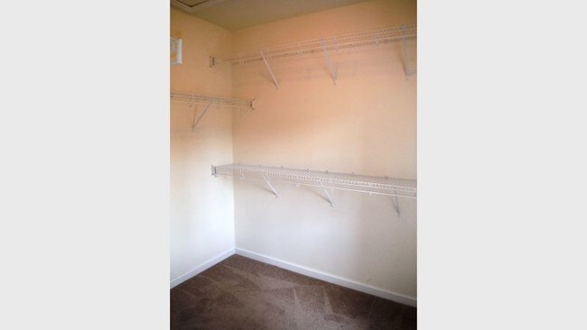 Building Photo - 23 Northern Pines Rd