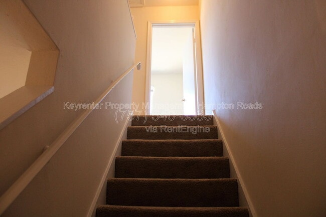 Building Photo - 1 Peachtree Ct