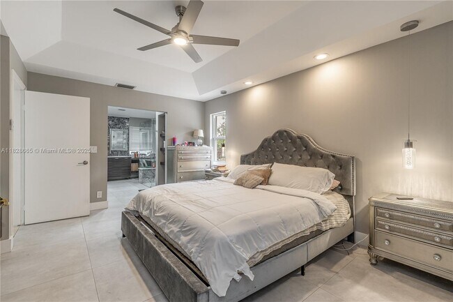 Building Photo - 5452 SW 88th Terrace