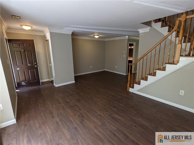 Building Photo - 1214 Holly Ct