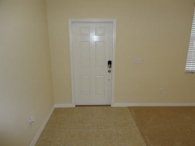 Building Photo - 513 Vista Ridge Dr