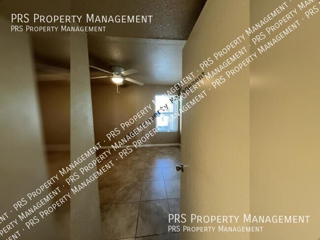 Building Photo - 157 W Inglewood St