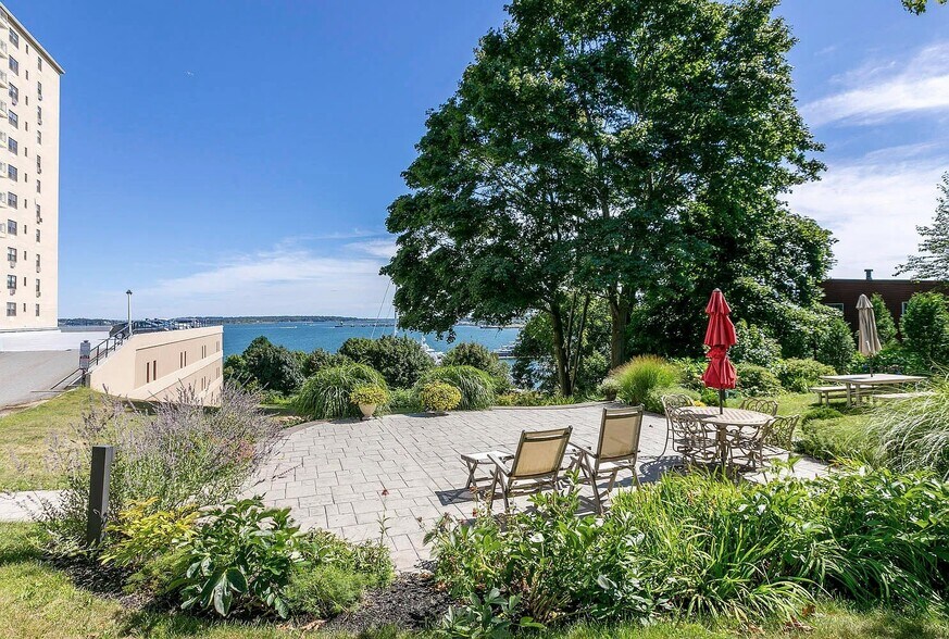 Building Photo - 45 Eastern Promenade