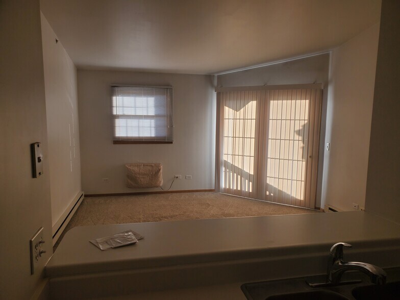 Living Room - 551 Leah Ln