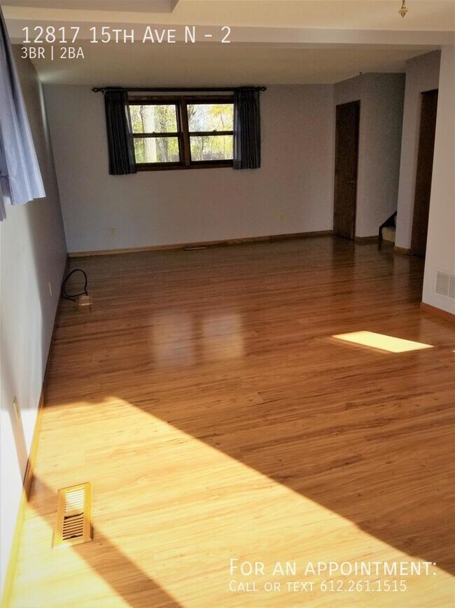 Building Photo - 12817 15th Ave N