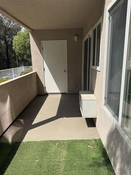 Building Photo - 10016 Maya Linda Rd