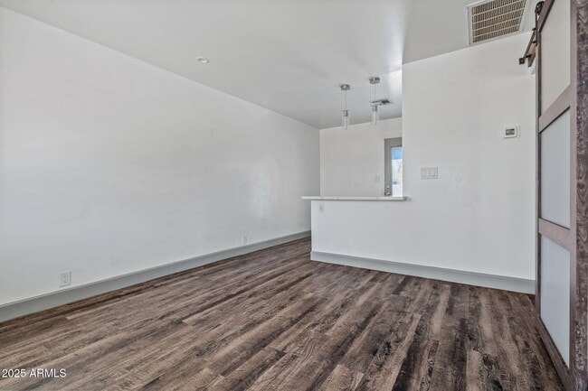 Building Photo - 8602 N 3rd St
