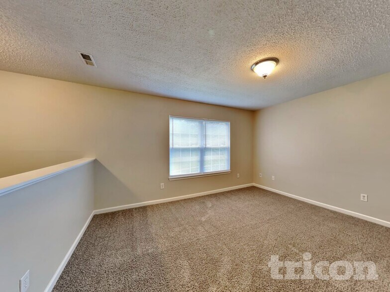 Building Photo - 10655 Sterling Apple Dr