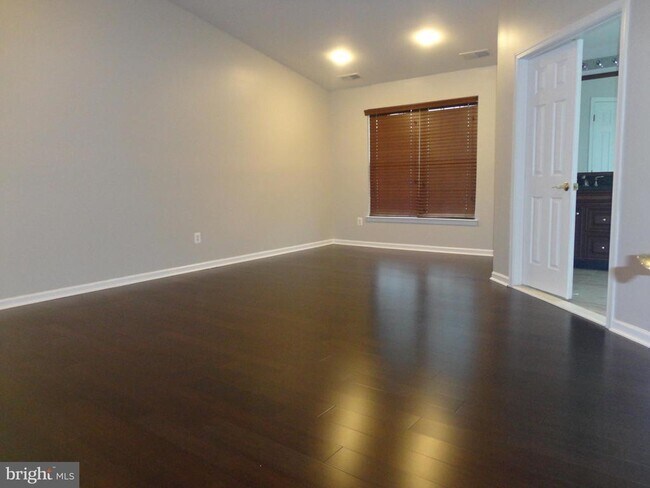 Building Photo - 25625 Anthem Terrace