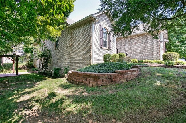 Building Photo - 415 Nevis Dr