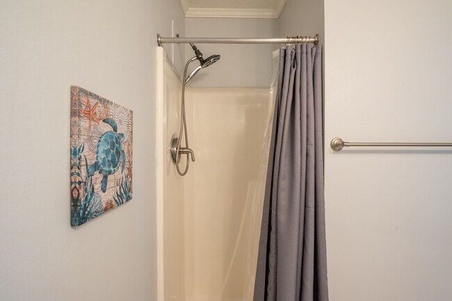 Building Photo - THIS OFF-SEASON MONTHLY RENTAL WILL HELP WITH THOSE WINTER BLUES