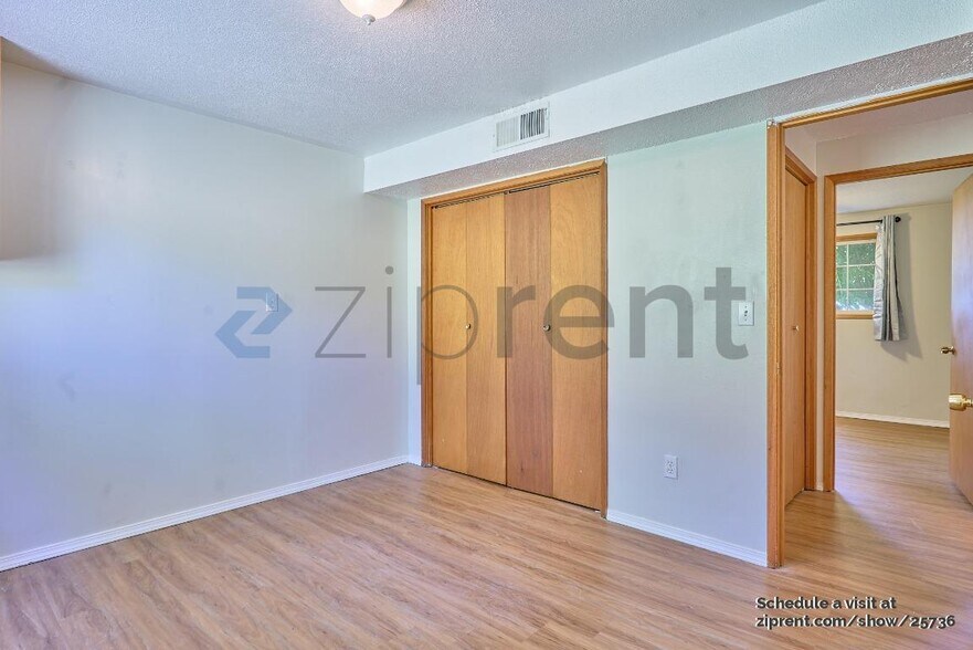 Building Photo - 13426 SW 61st Ave