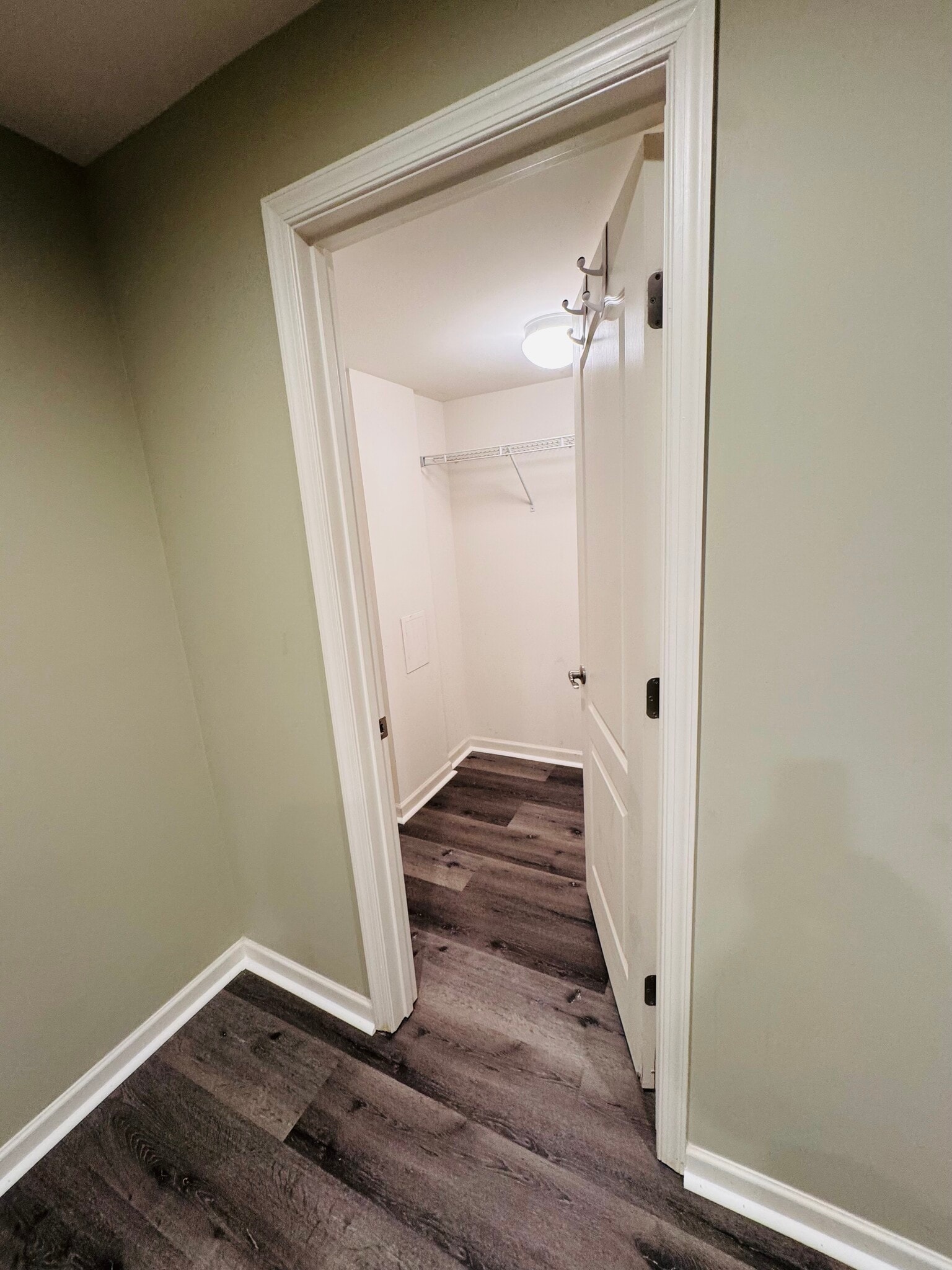 Building Photo - 32 Wagoneers Ln