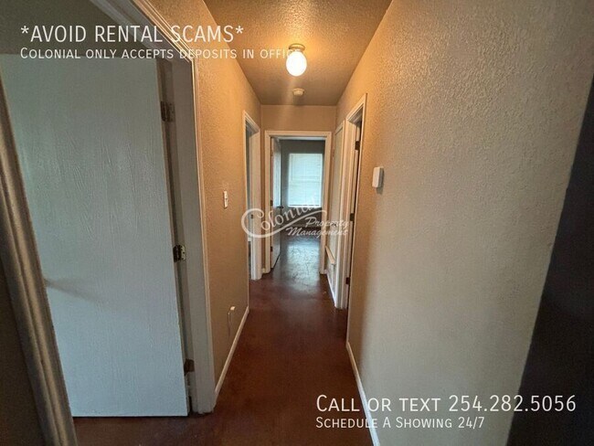 Building Photo - 1806 Aztec Trce
