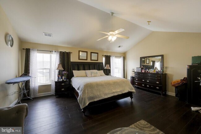 Building Photo - 601 Crossover Ct