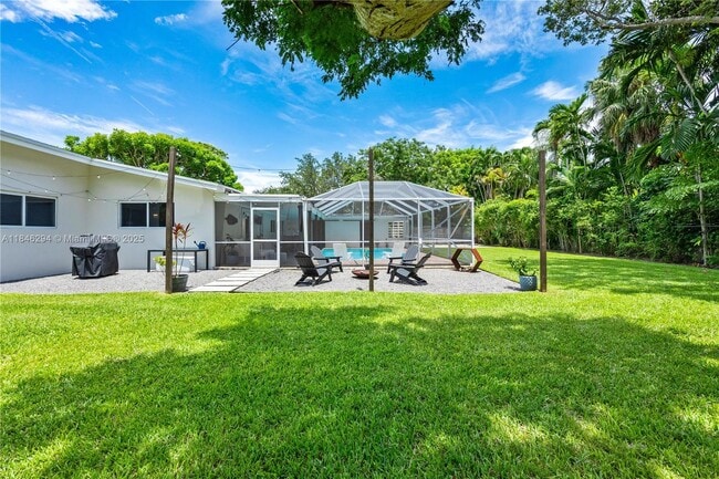 Building Photo - 13800 SW 78th Pl