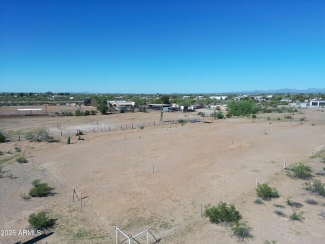 Building Photo - 16511 W Dale Ln