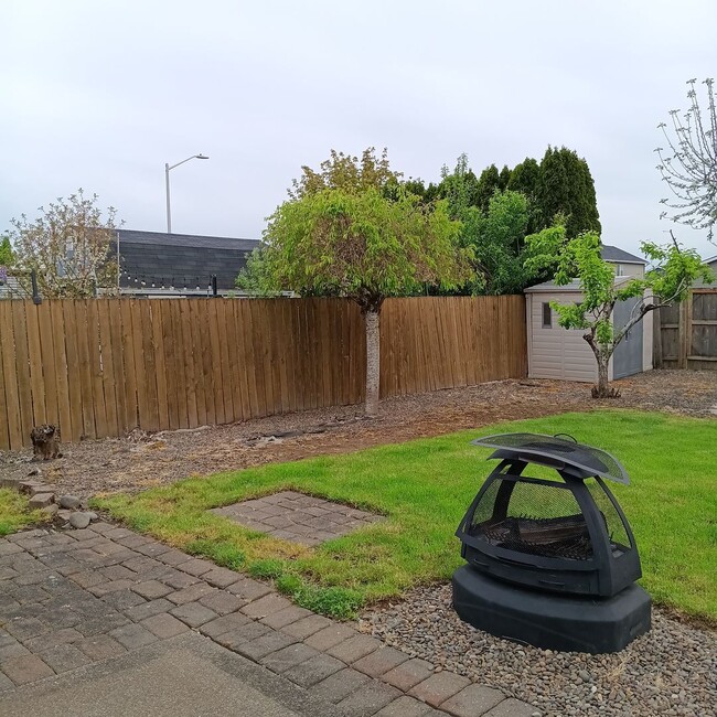 Building Photo - Beautiful Property is Available!