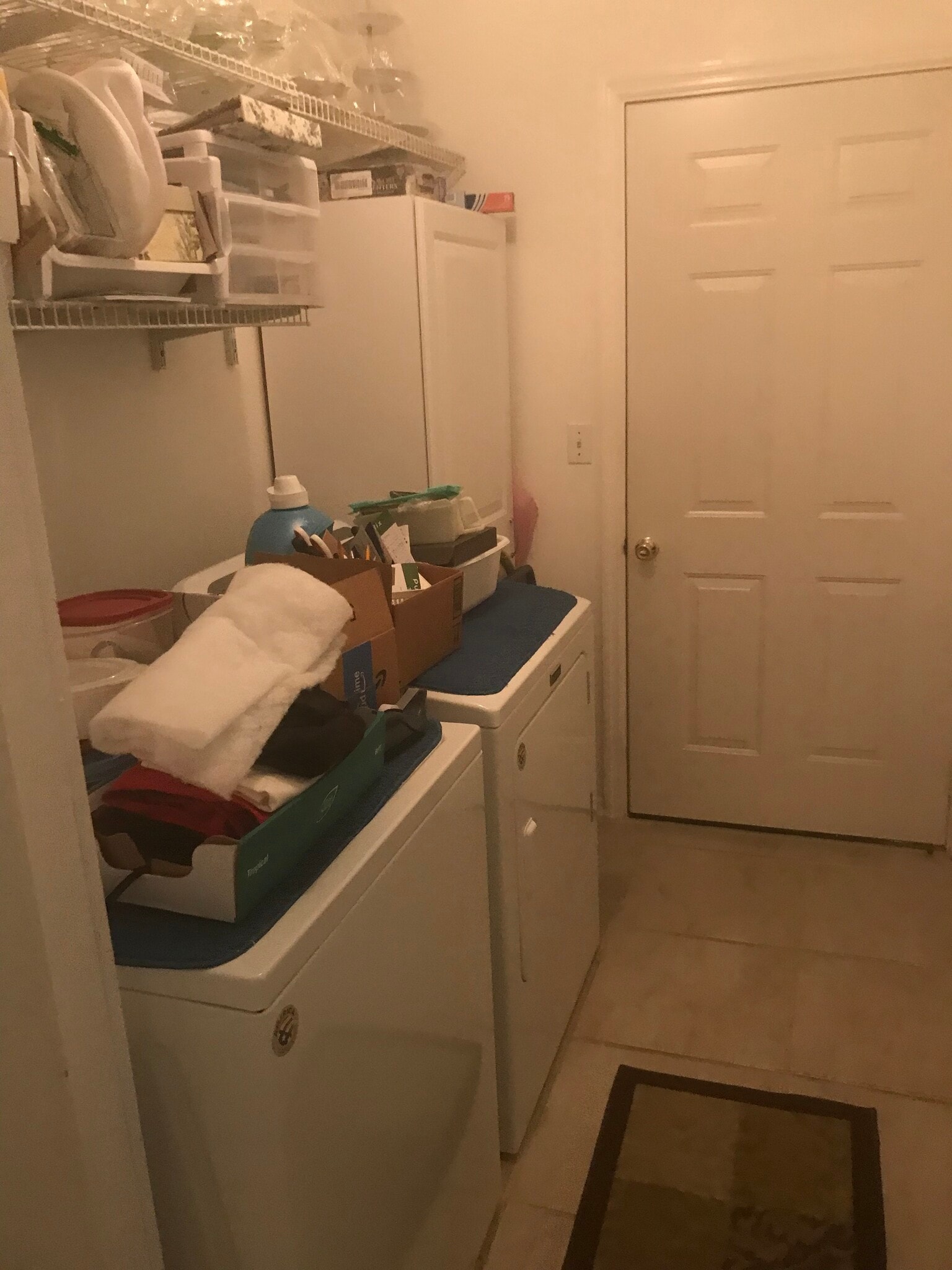 Laundry room inside - 9735 SE 176th St