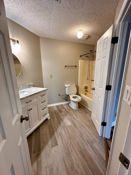 Building Photo - 1091 Stones Throw Dr NW